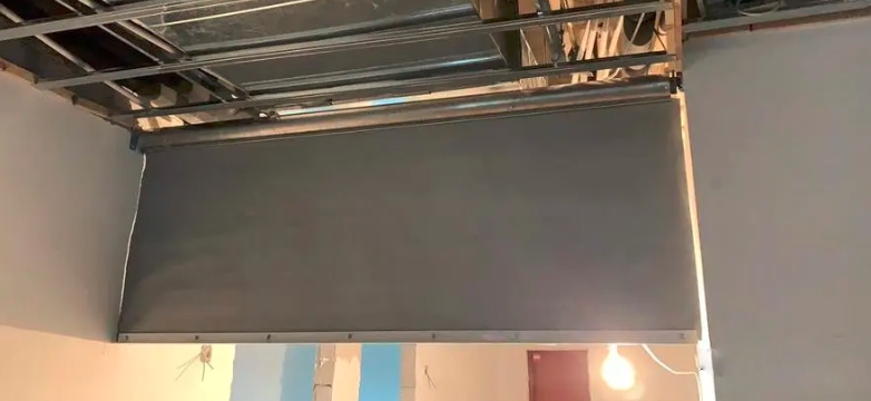 卷簾式擋煙垂壁安裝圖示