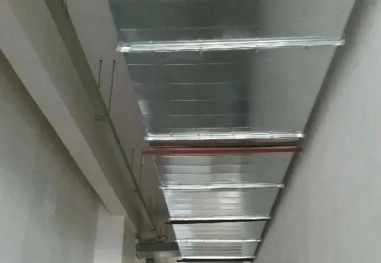 防排煙風(fēng)管耐火極限、風(fēng)管材質(zhì)選擇、安裝注意事項